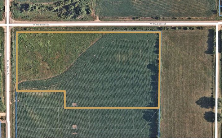 Pictures of Land property located at 900 N La Mesa Dr, Sioux Falls, SD 57107 for sales - image #1