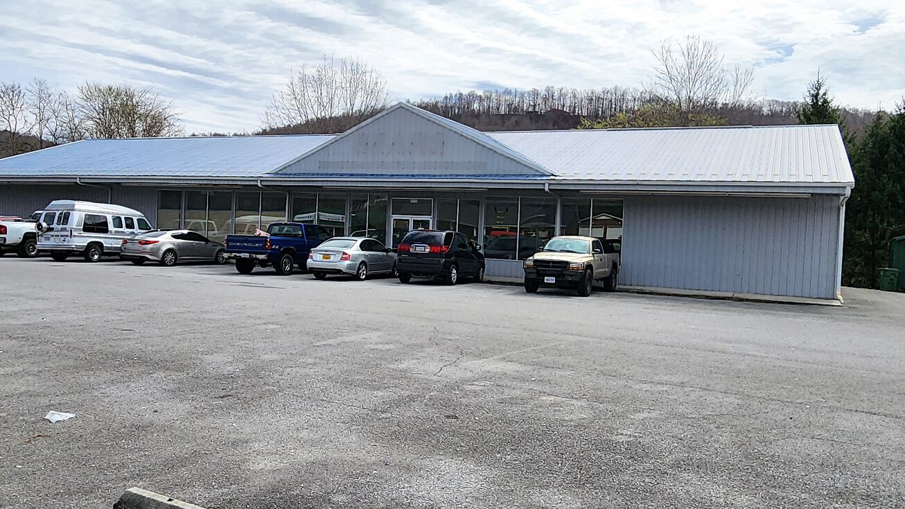 40518 W Ave, Pennington Gap, VA 24277