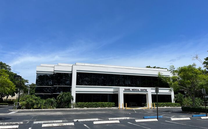Pictures of Office property located at 1000 NW 9th Ct, Boca Raton, FL 33486 for sales - image #1