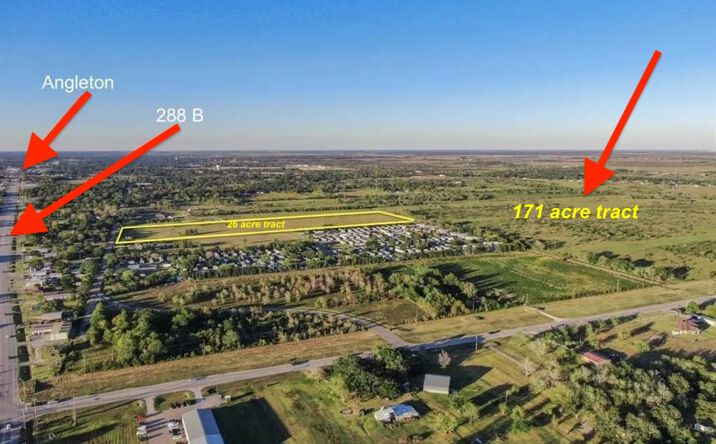 Pictures of Land property located at 220 County Rd , TX, Angleton, TX 77515 for sales - image #1