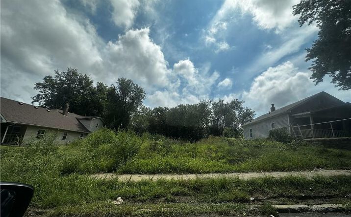 Pictures of Land property located at 6837 E 13th Street, Kansas City, MO 64126 for sales - image #1