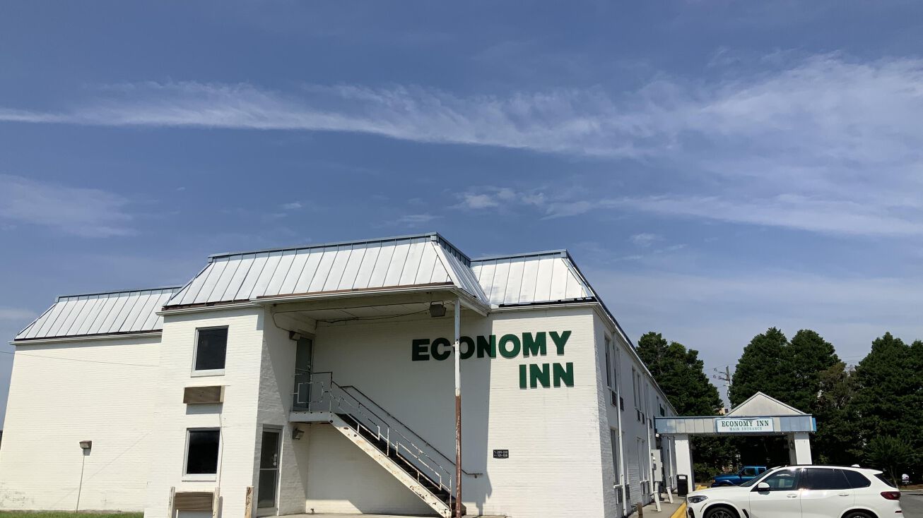 1901 Stantonsburg Road, Greenville, NC 27834