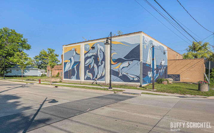 Pictures of Retail, Office, Industrial, Land, Special Purpose property located at 1812 Lakeshore Drive, Muskegon, MI 49441 for sales - image #1
