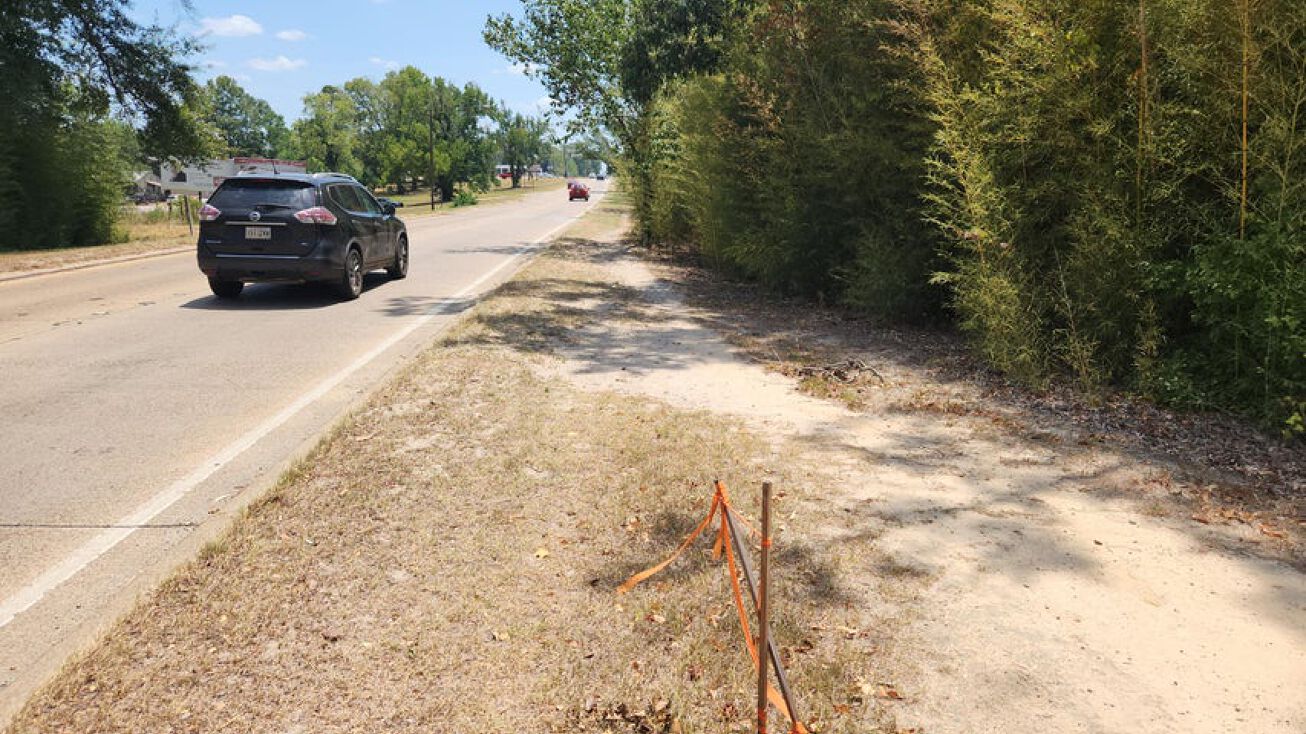 S 6th St, Leesville, LA 71446