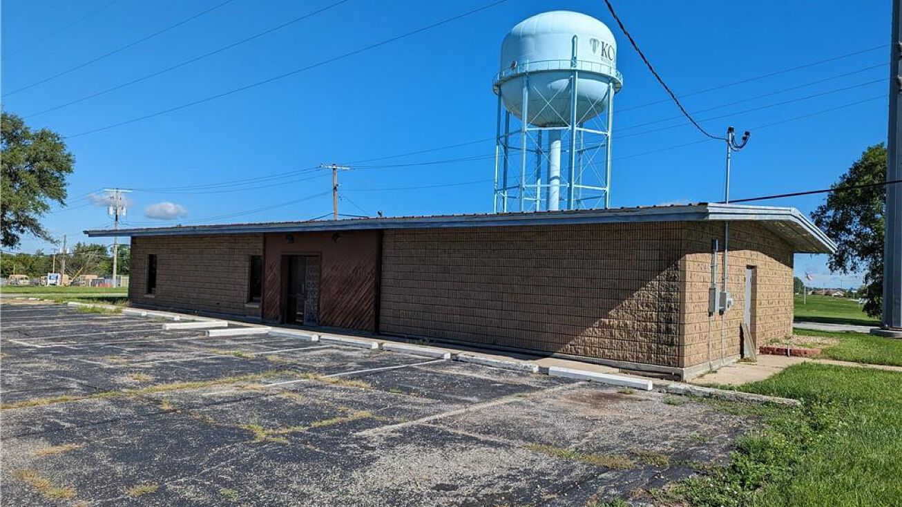 502 W Markey Road, Belton, MO 64012