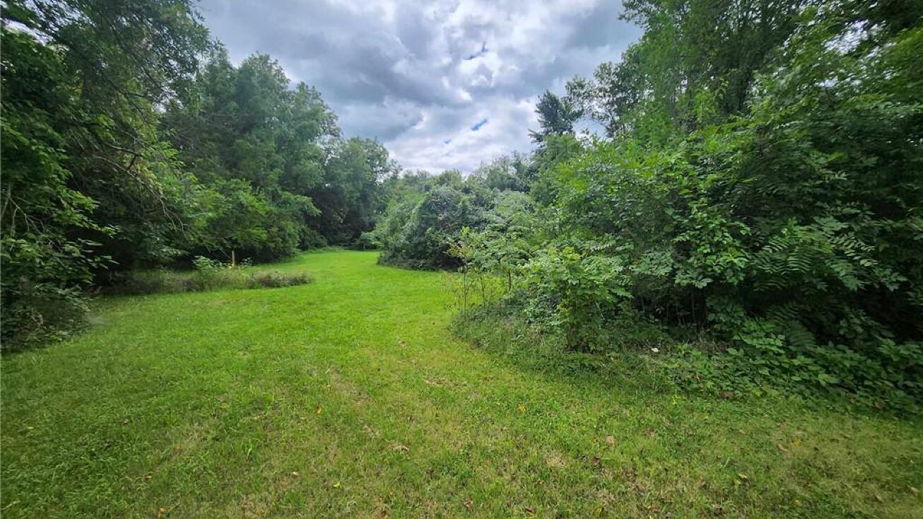 32885 Lexington Avenue, De Soto, KS 66018