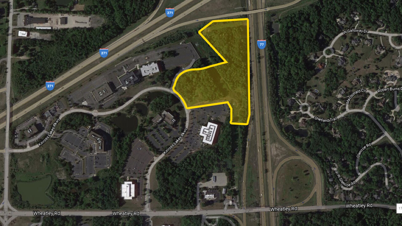 Kinross Lakes Parkway, Richfield, OH 44286