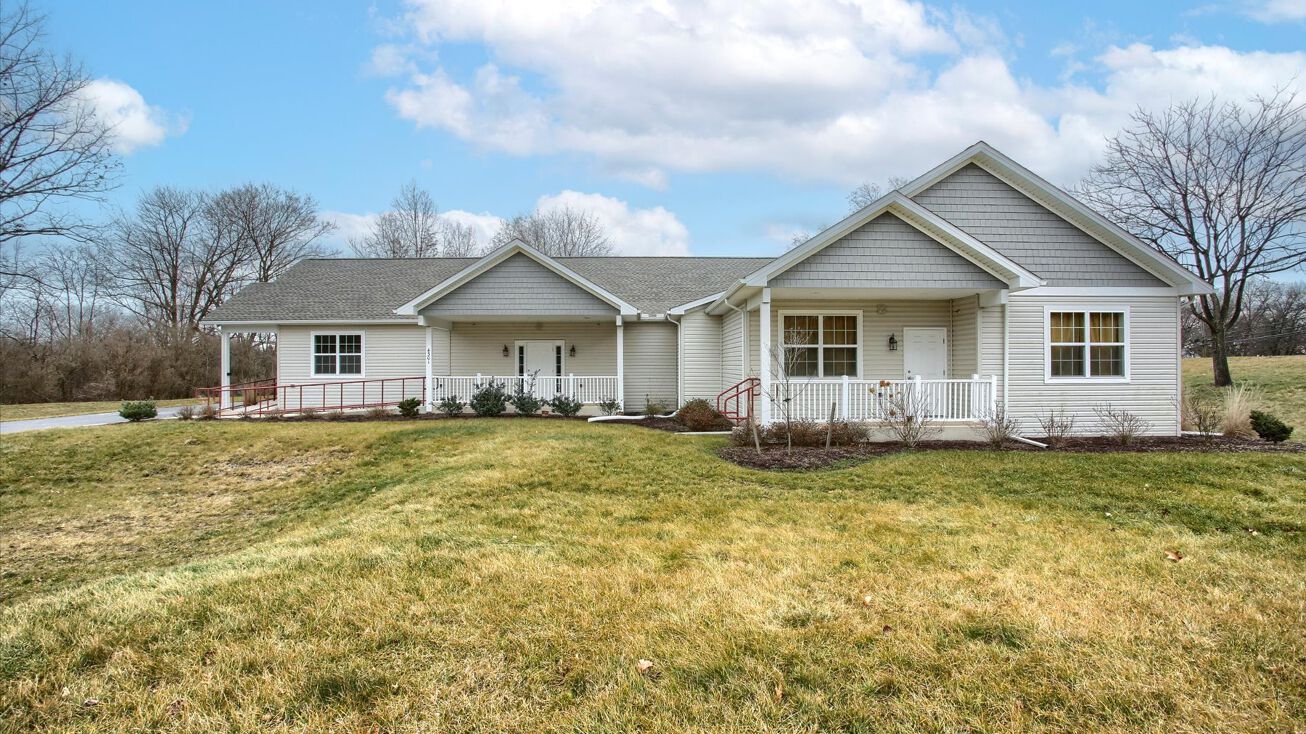 4301 Hillsdale Rd, Harrisburg, PA 17112