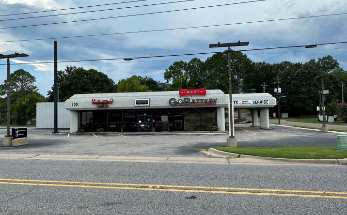 Pictures of Retail property located at 700 Eastern Blvd, Montgomery, AL 36117 for sales - image #1