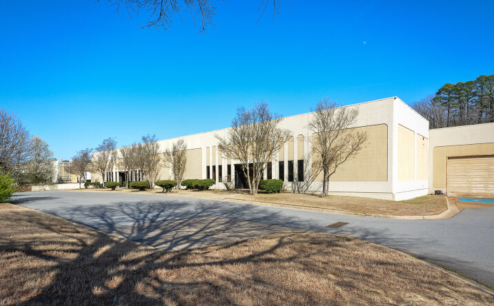 Pictures of Industrial property located at 1501 Westpark Dr, Little Rock, AR 72204 for sales - image #1
