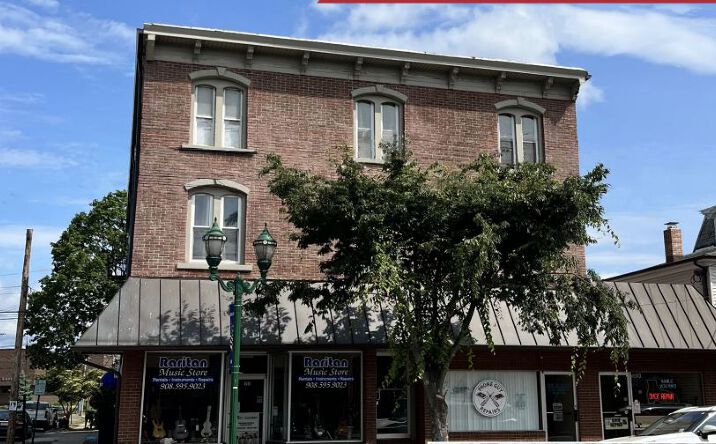 Pictures of Multifamily property located at 54 W Somerset St, Raritan, NJ 08869 for sales - image #1