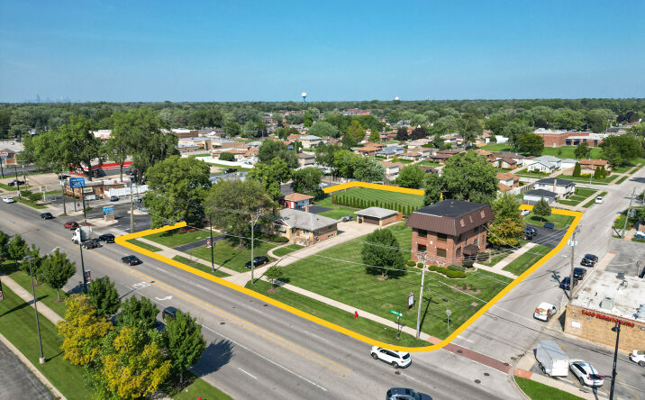 Pictures of Land property located at 12139 S Pulaski Rd, Alsip, IL 60803 for sales - image #1