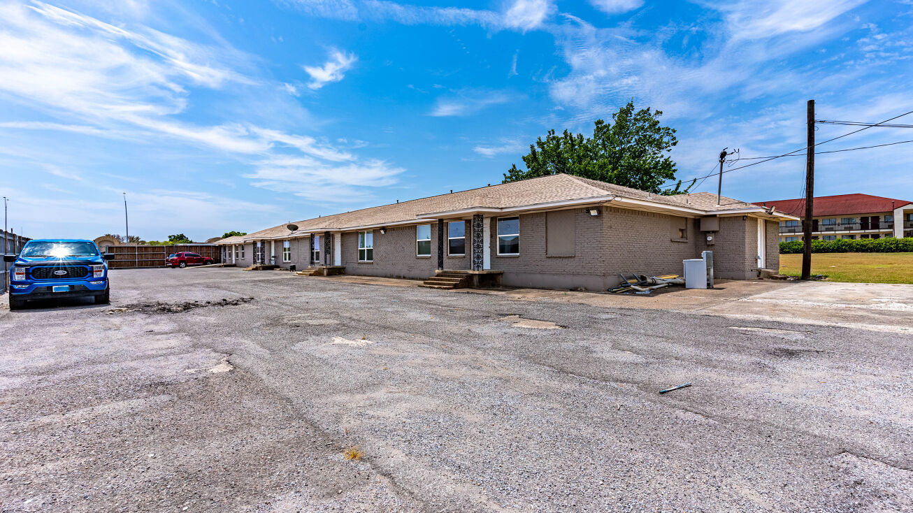 3349 I30, Mesquite, TX 75150