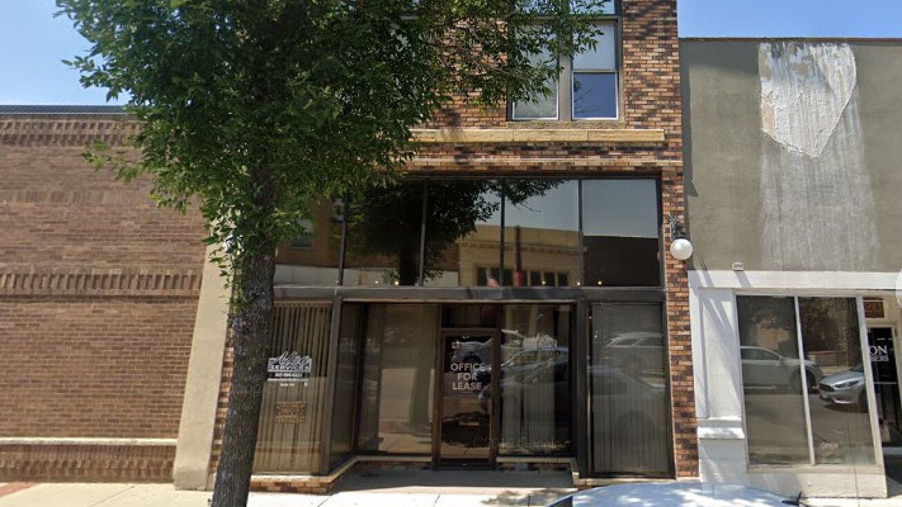 111 State St N, Waseca, MN 56093