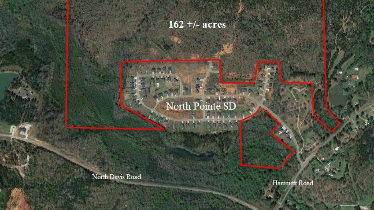 785 Hammett Rd, LaGrange, GA 30241