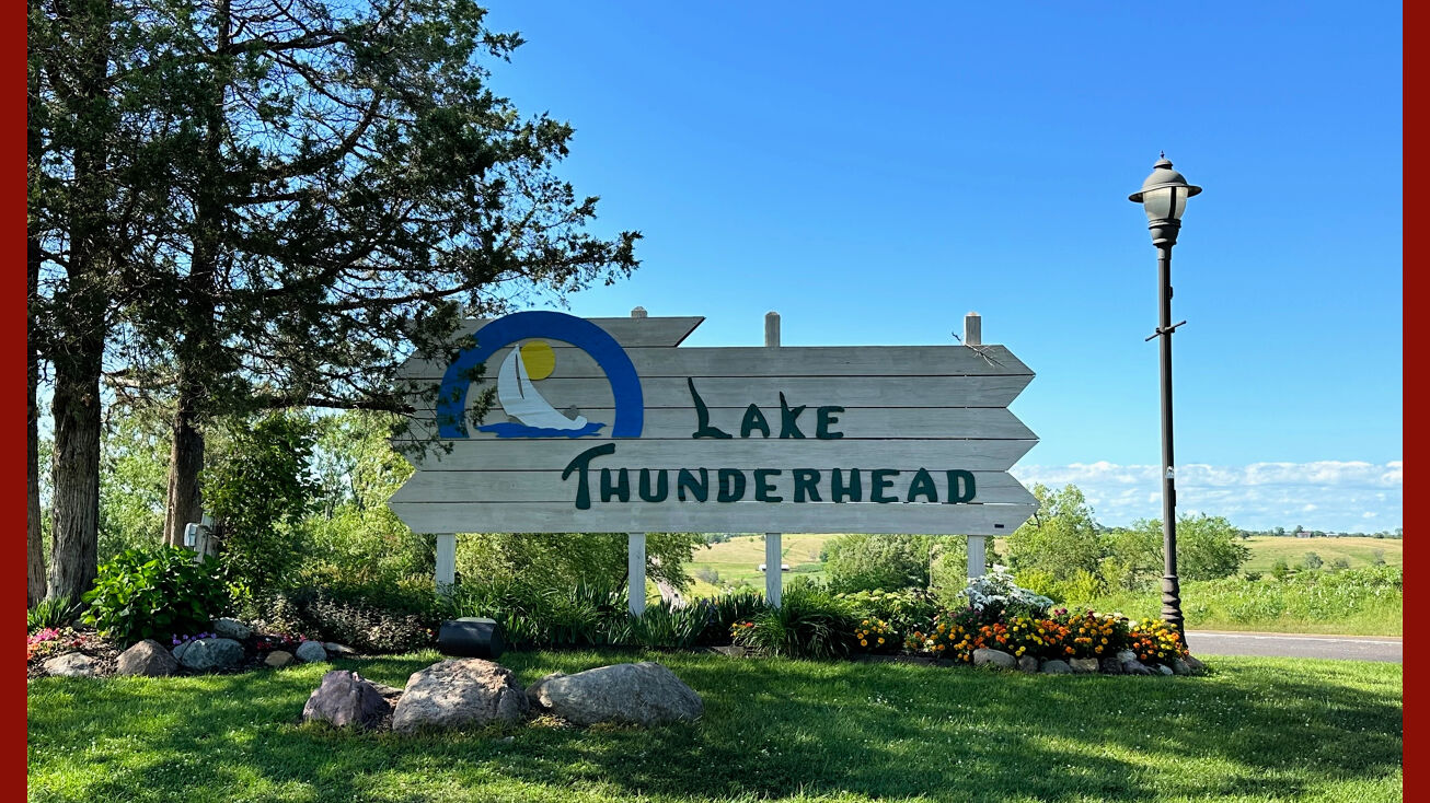 32105 Falcon Dr, Unionville, MO 63565