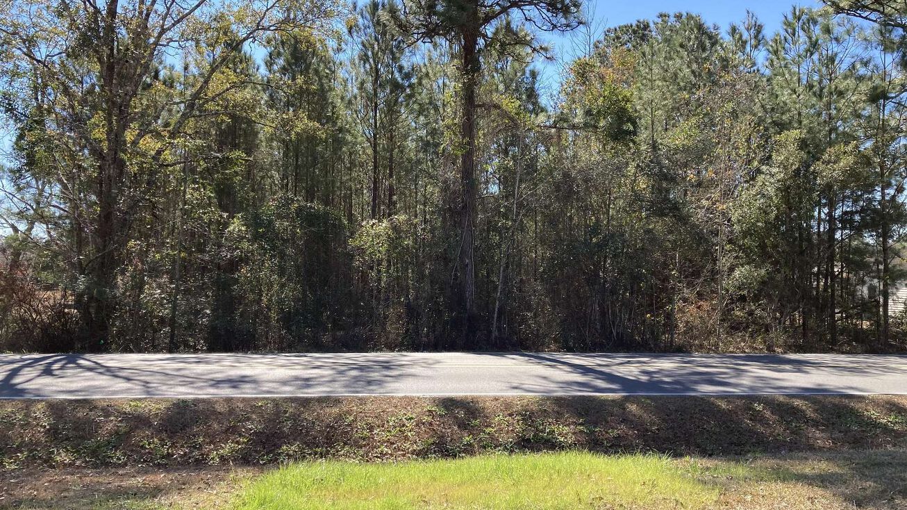 W Wortham Rd, Saucier, MS 39574