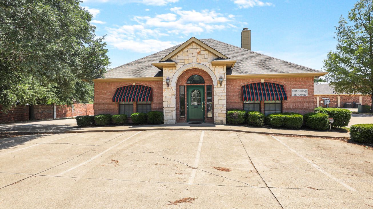 1840 Hurstview Dr, Hurst, TX 76054 | Crexi.com