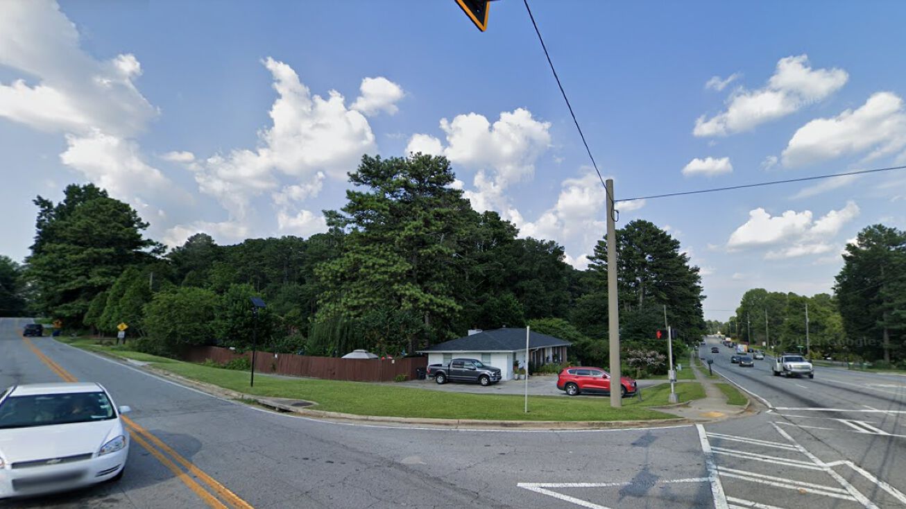 5809 Singleton Rd, Norcross, GA 30093