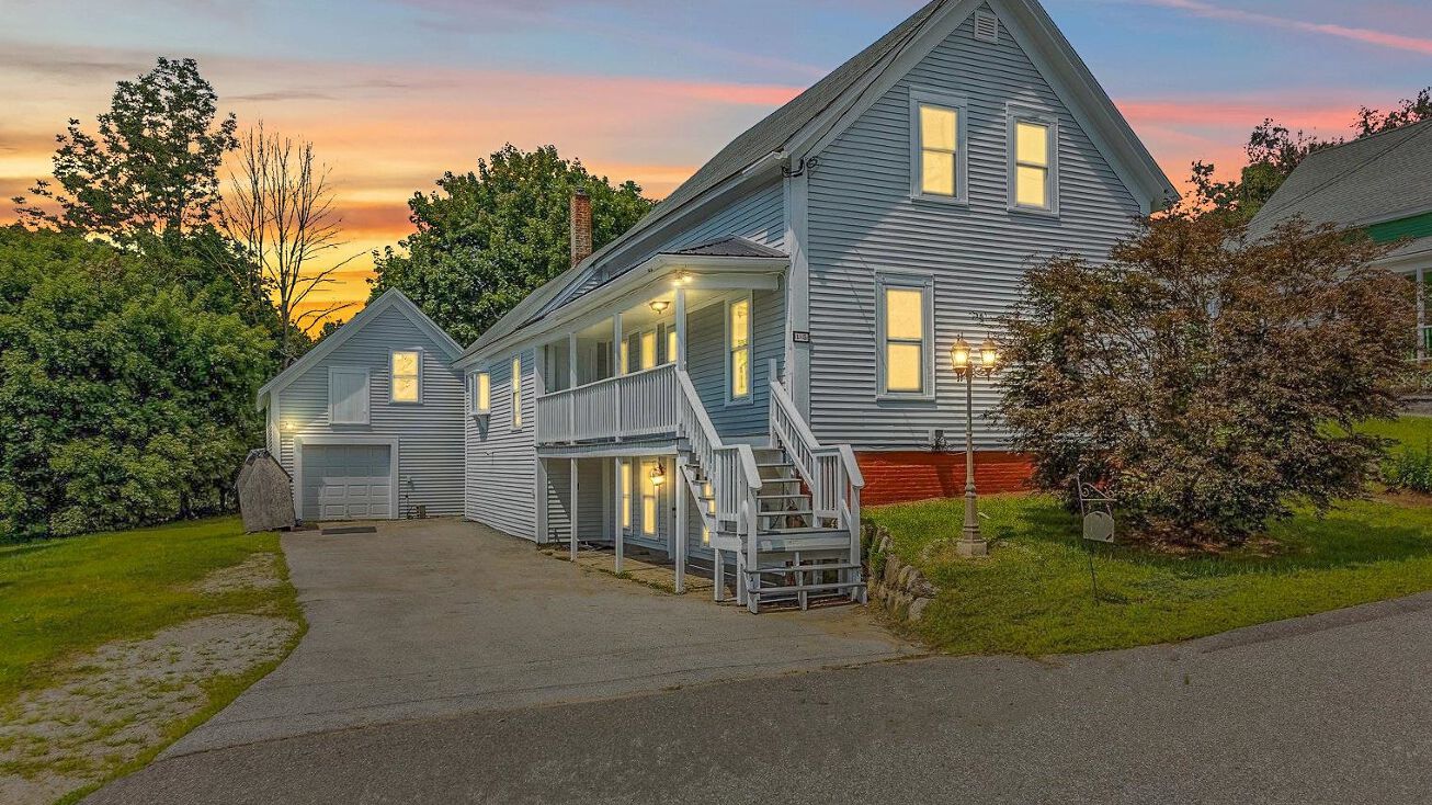 15 Blake St, Pittsfield, NH 03263