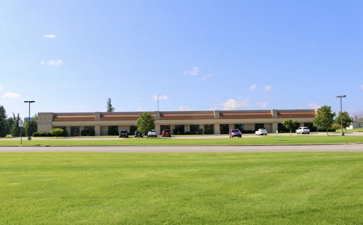 Pictures of Office property located at 1484 Straits Dr, Bay City, MI 48706 for sales - image #1