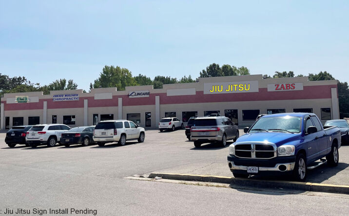 Pictures of Retail property located at 950 S Westwood Blvd, Poplar Bluff, MO 63901 for sales - image #1