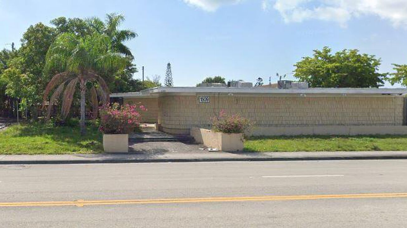 1509 Prosperity Farms Road, Lake Park, FL 33403