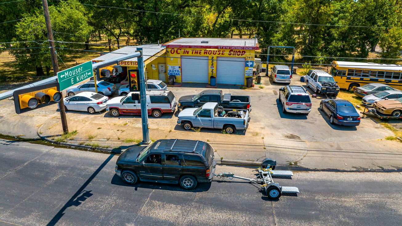 2722 Cedar Crest Blvd, Dallas, TX 75203