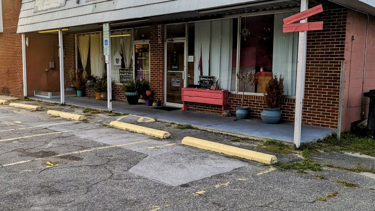 919 Lejeune Blvd, Jacksonville, NC 28540