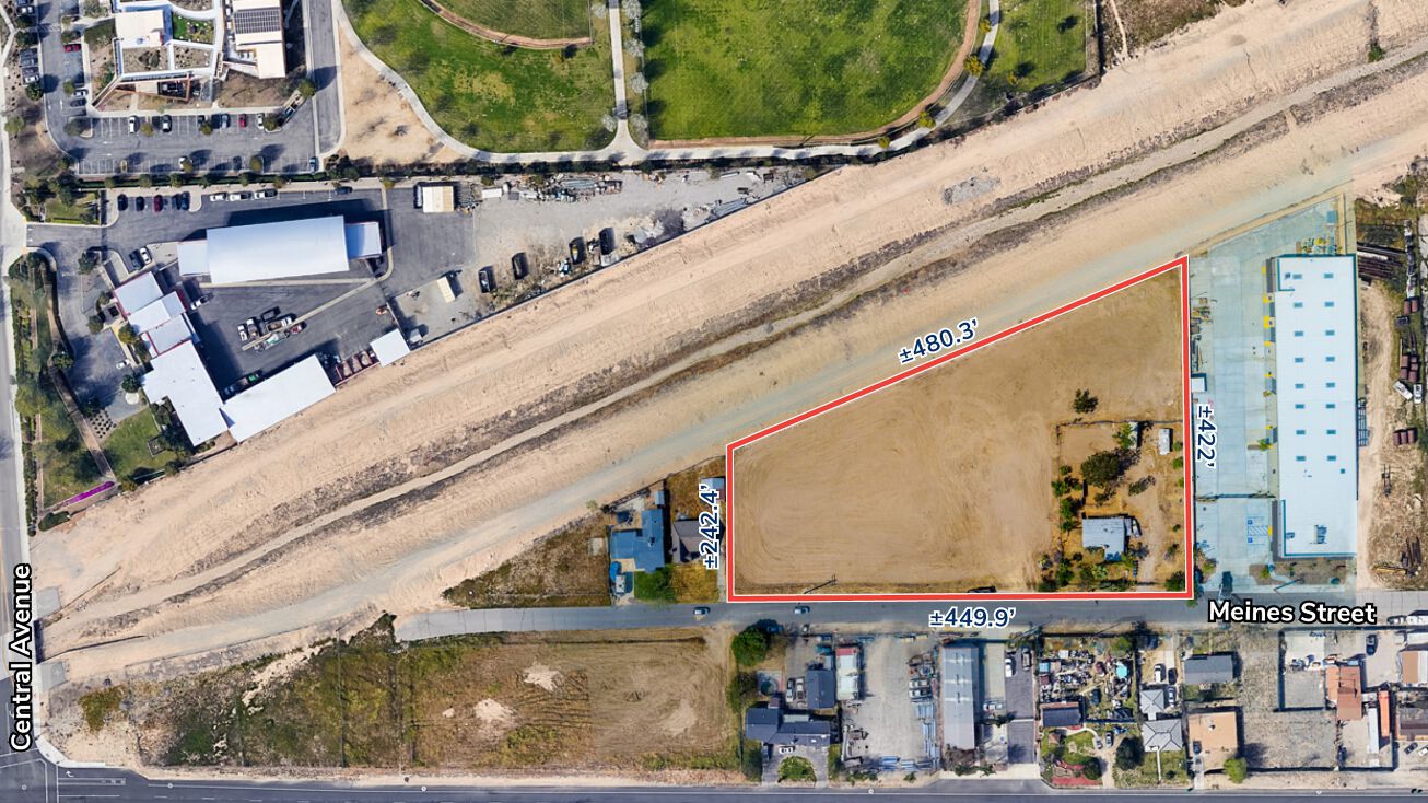 26970 Meines St, Highland, CA 92346