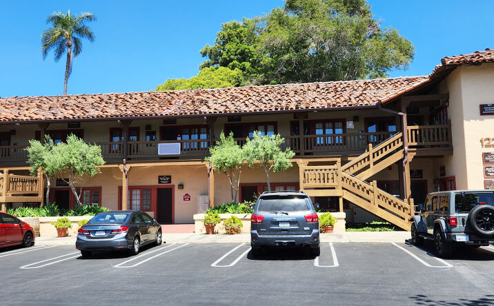 Pictures of Office property located at 122 Civic Center Dr, Vista, CA 92084 for sales - image #1