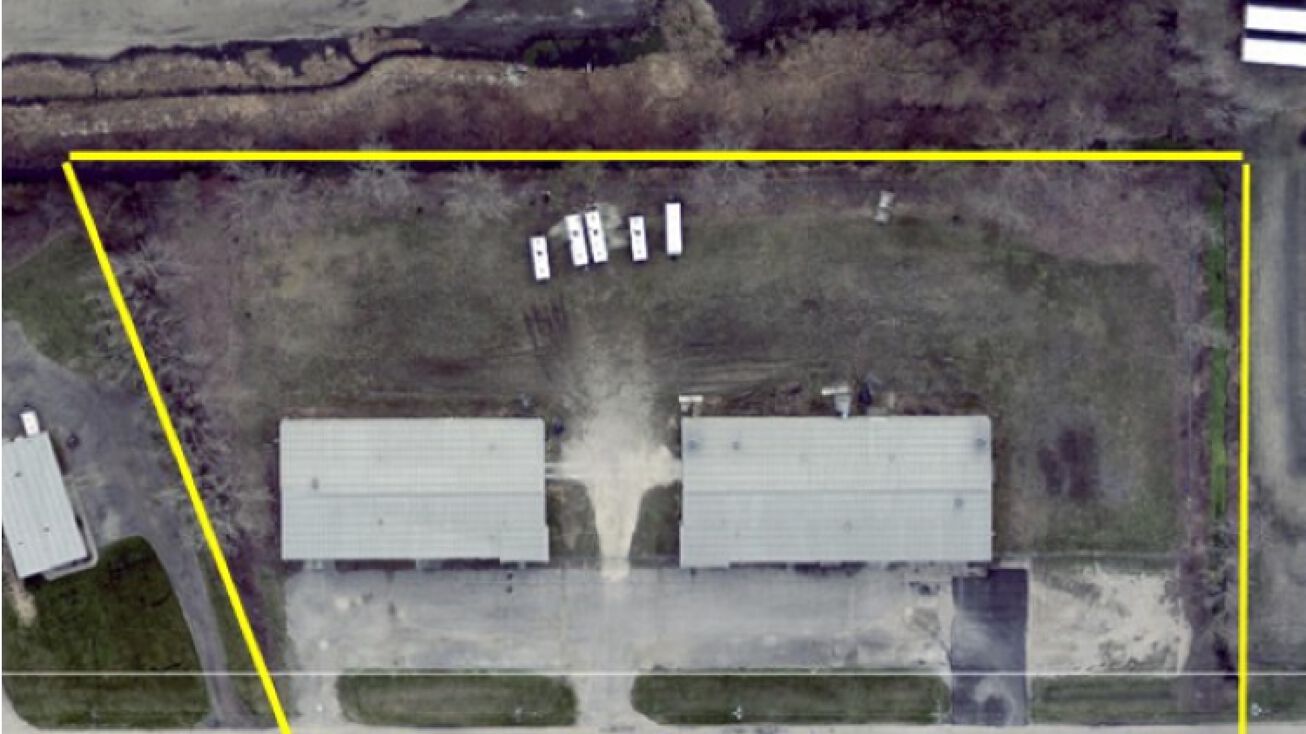 2933 Paul Dr, Elkhart, IN 46514