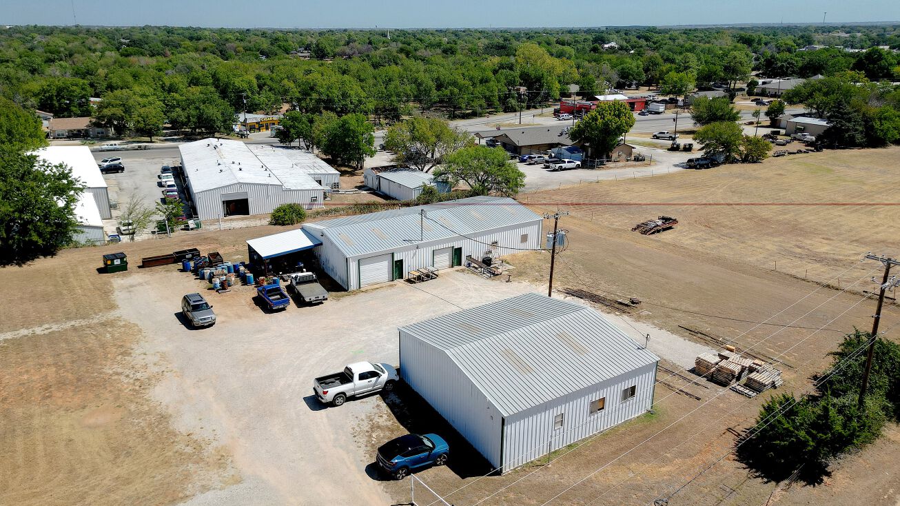 396 Goshen Rd, Springtown, TX 76082