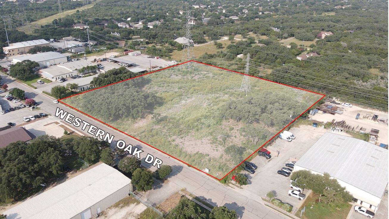 13323 Western Oak Dr, Helotes, TX 78023