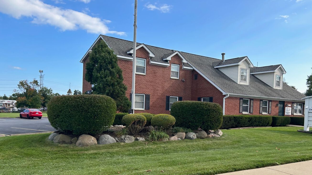 223 IL21, Gurnee, IL 60031