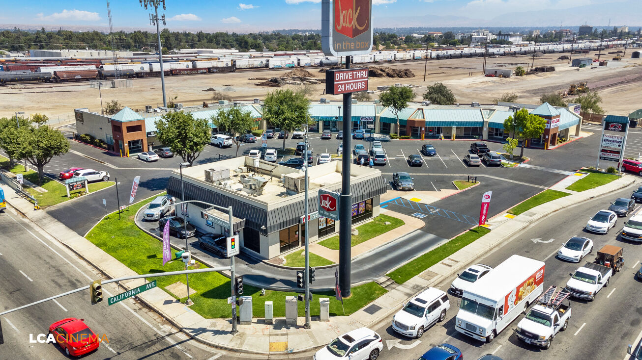 1220 Oak St, Bakersfield, CA 93304