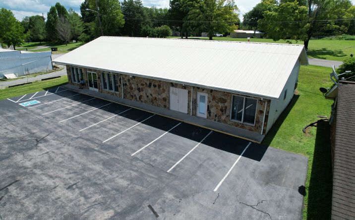 Pictures of Office property located at 7426 Maynardville Pike, Knoxville, TN 37938 for sales - image #1
