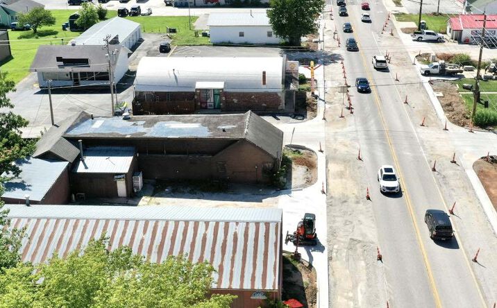 Pictures of Retail, Industrial property located at 202 W Mt Vernon St, Nixa, MO 65714 for sales - image #1