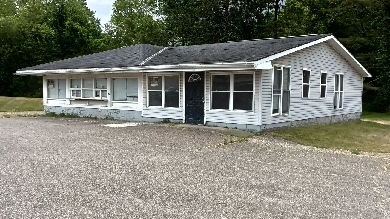 29 Toledo St, Glouster, OH 45732