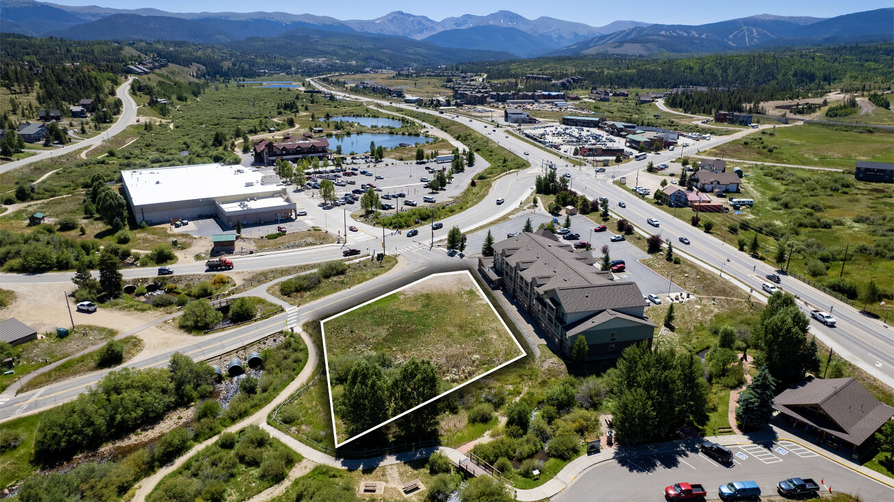 201 S Wapiti Dr, Fraser, CO 80442