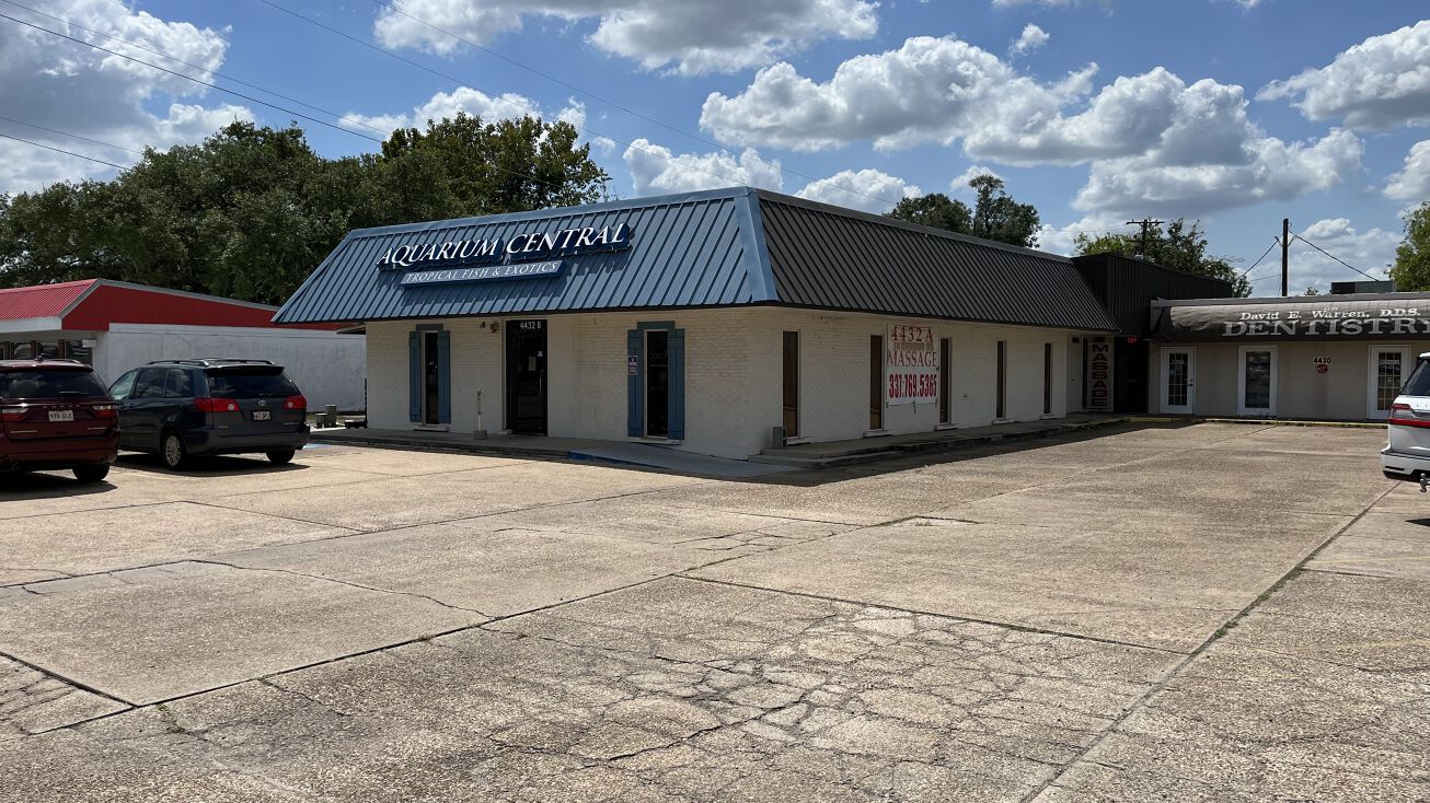 4432 Johnston St, Lafayette, LA 70503