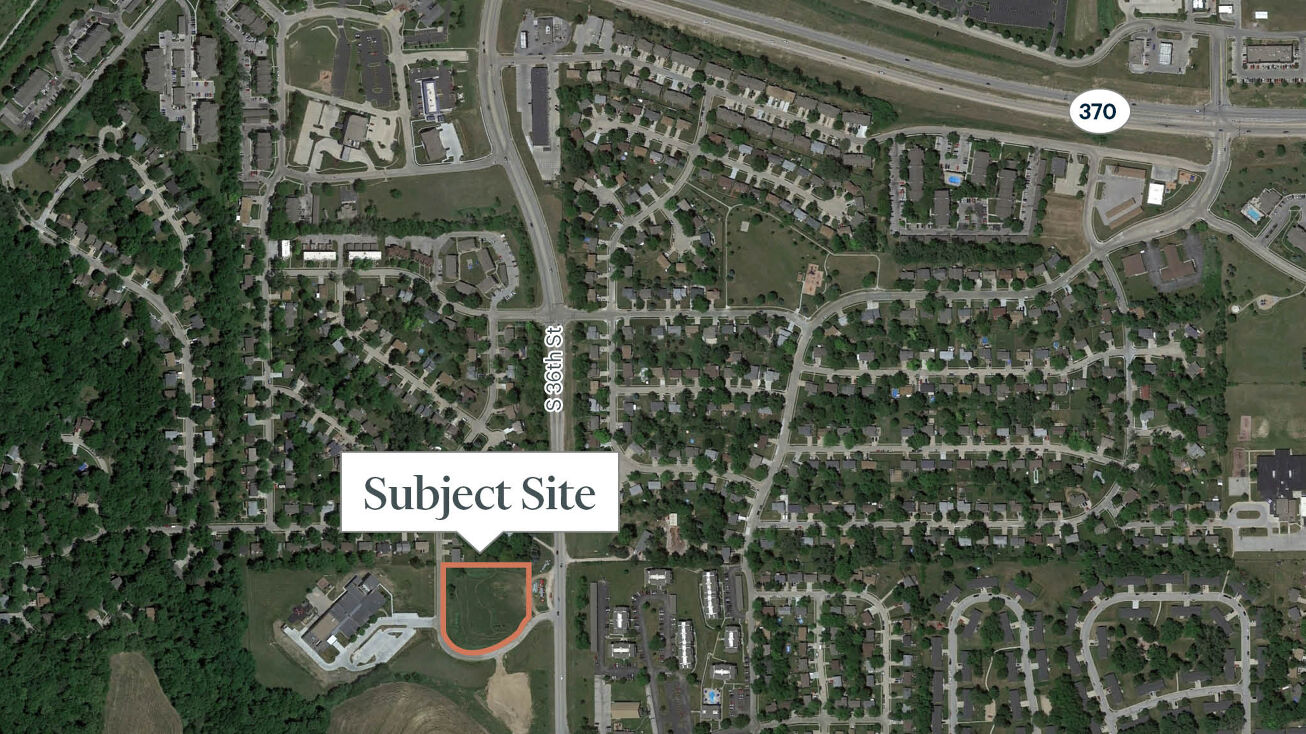 11822 S 36th St, Bellevue, NE 68123