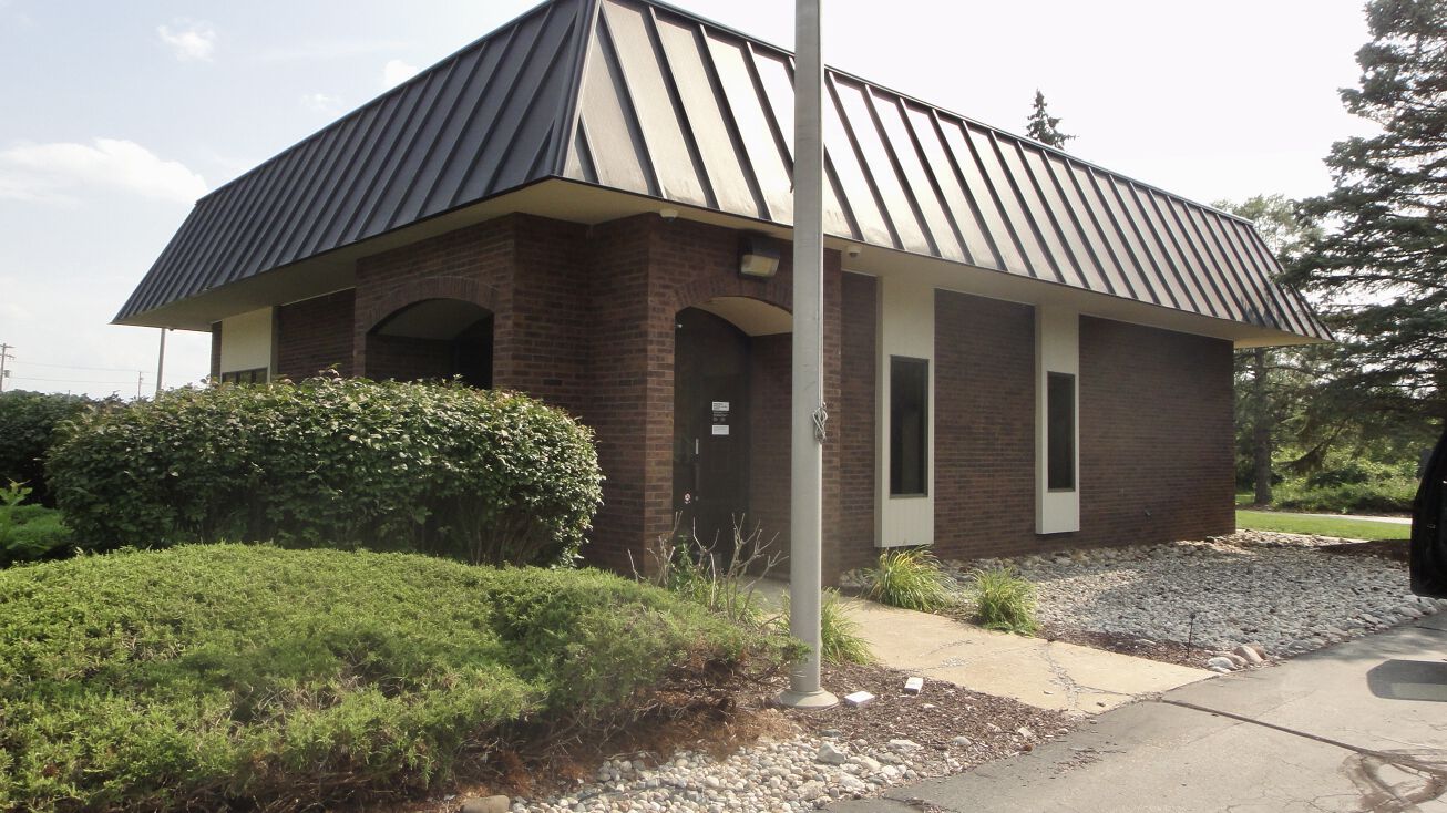 3213 N Genesee Rd, Flint, MI 48506