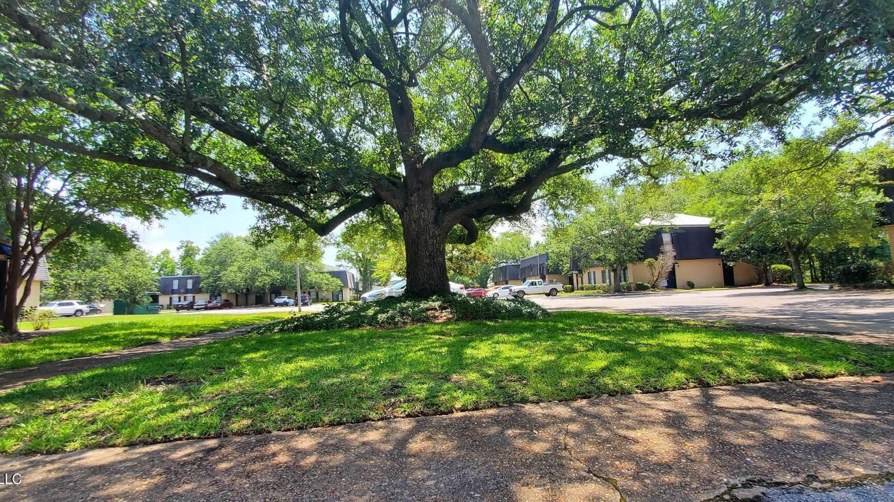 5101 Orchard Rd, Pascagoula, MS 39581