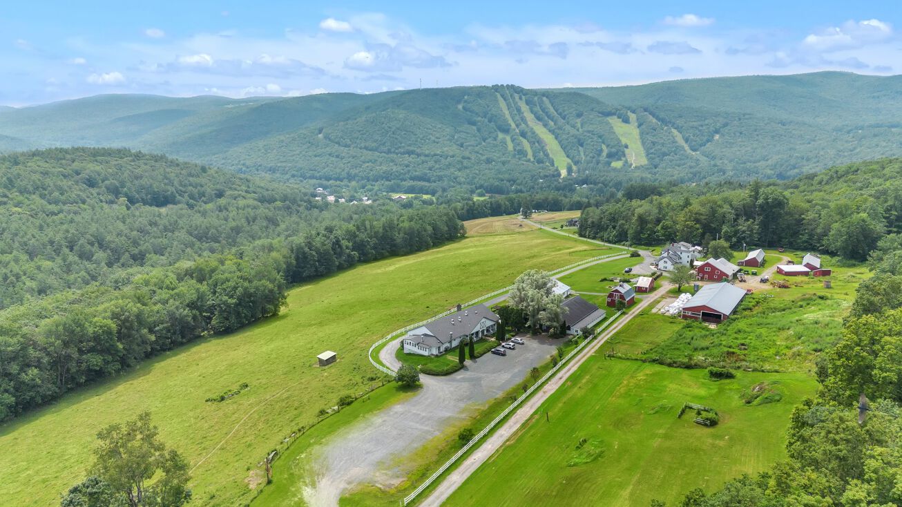 133 Warfield Rd, Charlemont, MA 01339