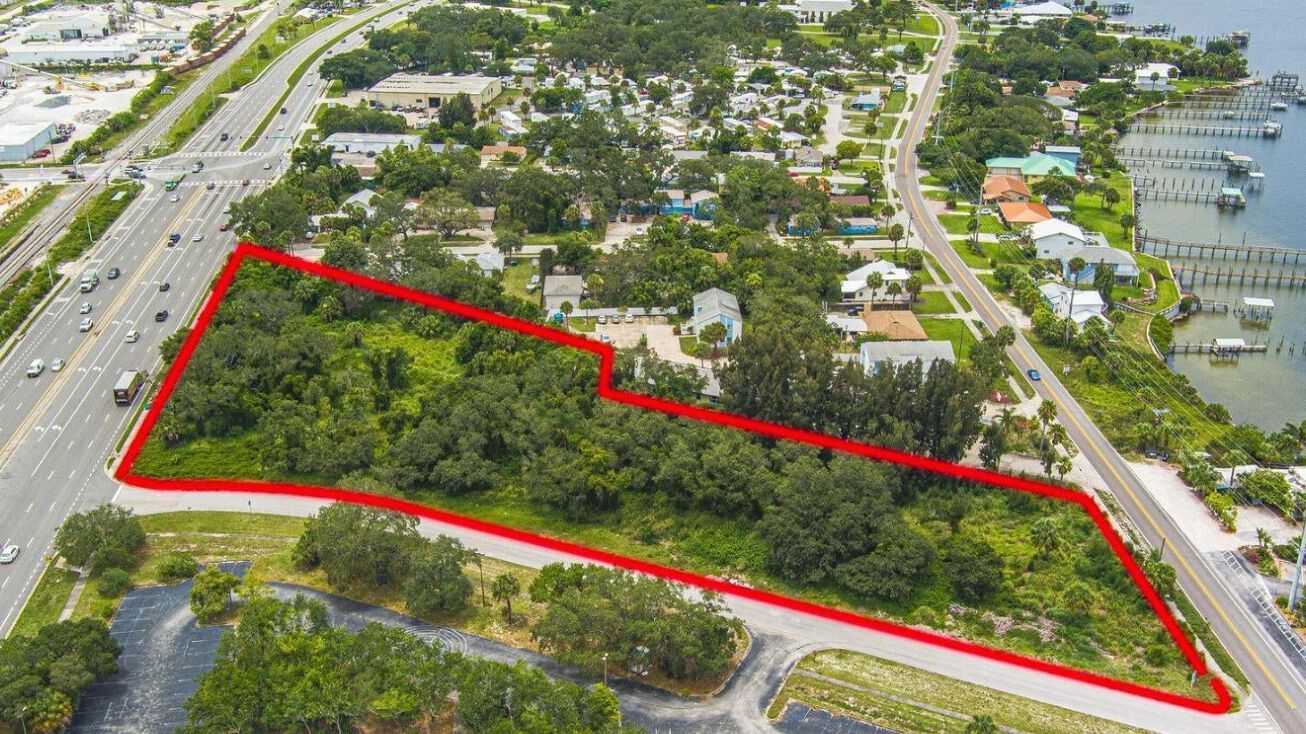 2425 N Harbor City Blvd, Melbourne, FL 32935