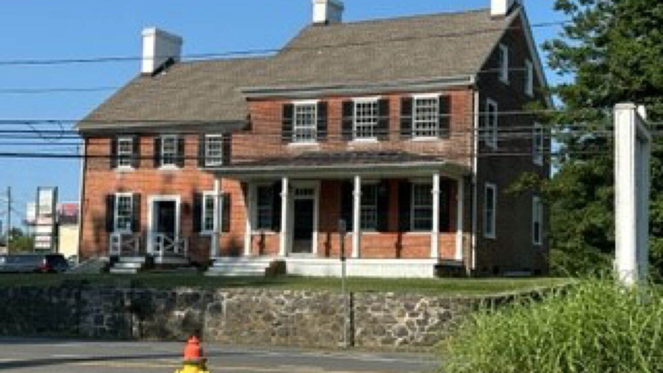 2314 Glasgow Ave, Newark, DE 19702