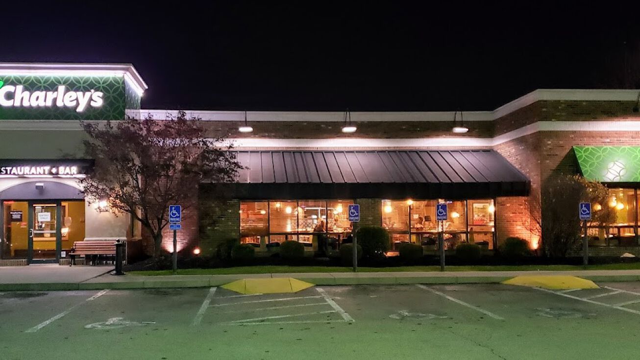 7030 Miller Ln, Dayton, OH 45414