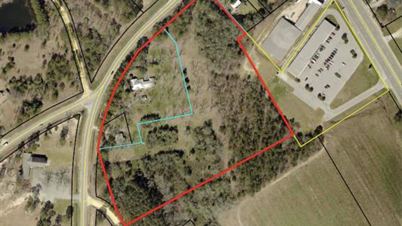 6110 Burkhalter Rd, Statesboro, GA 30458