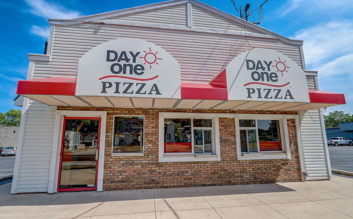 Pictures of Retail property located at 749 Park Ave, Columbus, WI 53925 for sales - image #1
